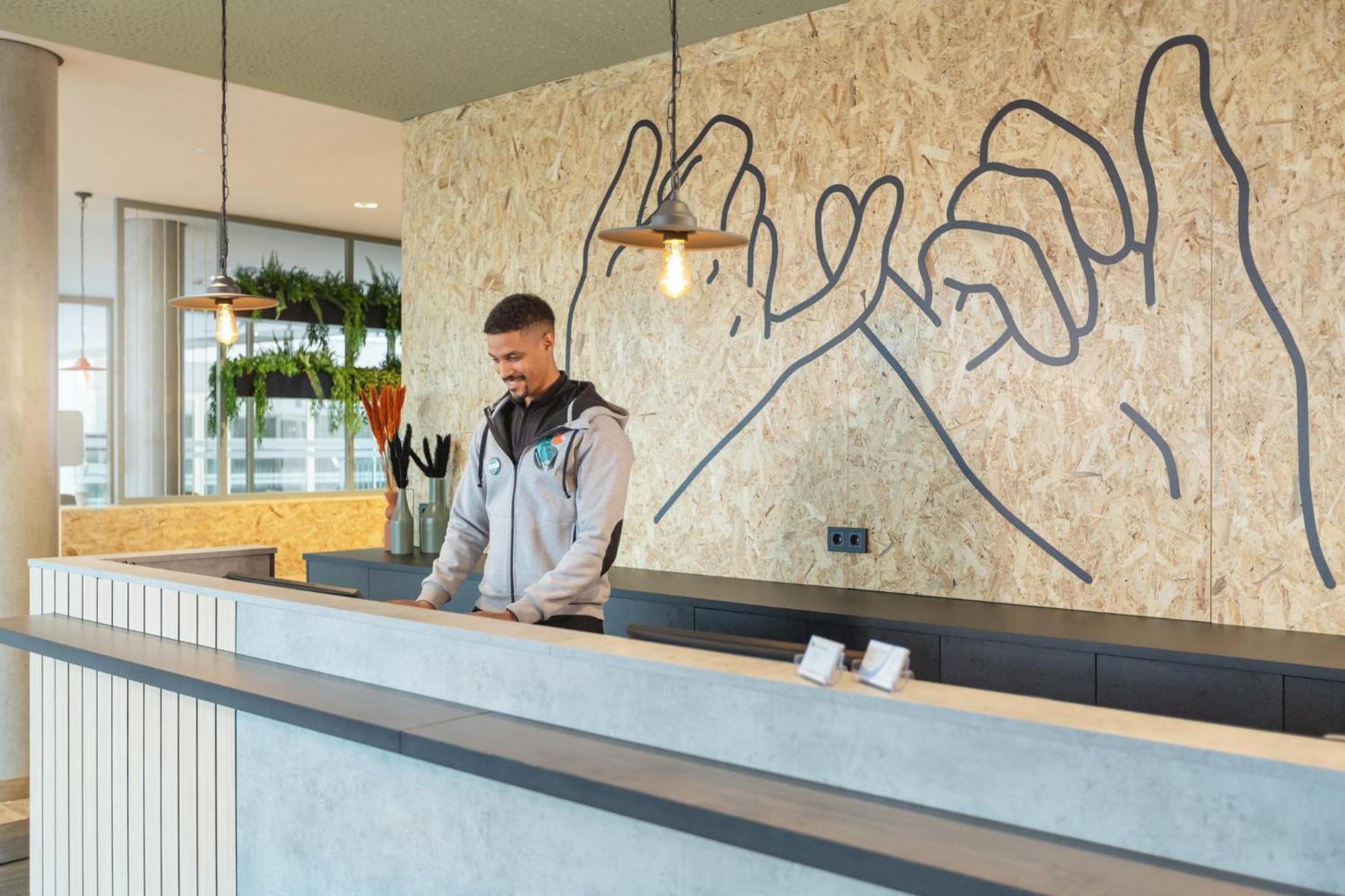 Holiday Inn - The Niu, Amity Potsdam By Ihg מראה חיצוני תמונה